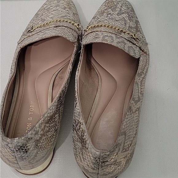 Preston & York Women's Snakeskin Loafers - Gold Size 8 - Picture 5 of 8